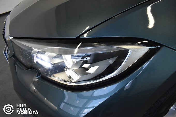 BMW 320d 48V xDrive Touring Business Advantage